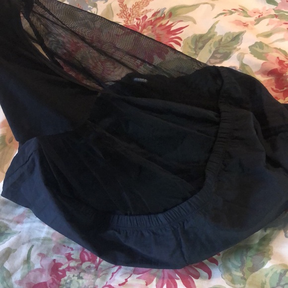 SILHOUETTE SOLUTION Size 18W
Quick-Dry Black Swim Short Netting Panty Pull-On - Picture 10 of 10